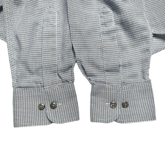 Yves Saint Laurent | Crosshatch Pattern Light Button Up Dress Shirt | Medium - Picture 12 of 13